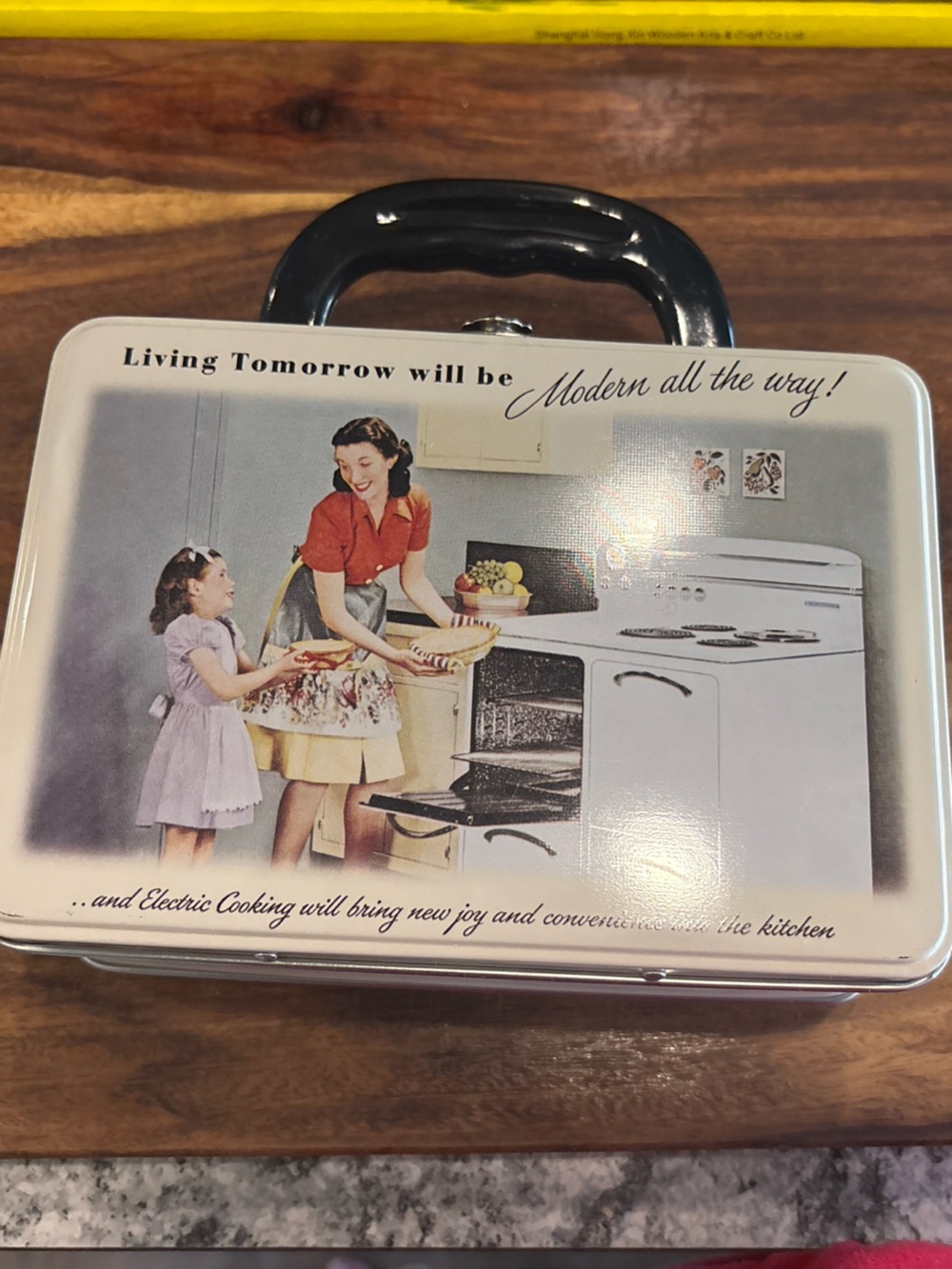 Retro Cream Tin Carry Case with Black Handle - Decorative Kitchen Art